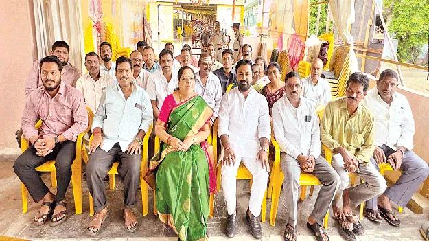 ఎయిర్‌పోర్ట్‌ ప్రారంభోత్సవాన్ని విజయవంతం చేయండి