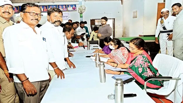 ప్రజా సమస్యల పరిష్కారమే ధ్యేయం