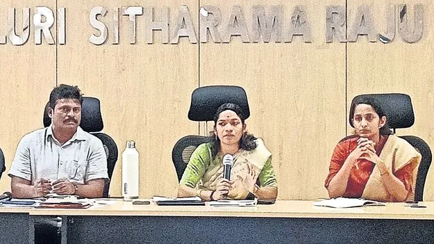 గ్రామ స్థాయిలో ప్రతి సోమవారం పీజీఆర్‌ఎస్‌ 
