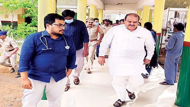 పౌష్టికాహారం అందించండి 