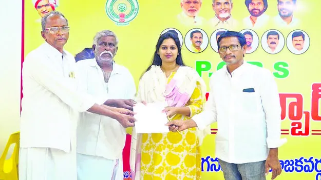 ప్రజాదర్బార్‌లోనే సమస్యల పరిష్కారం