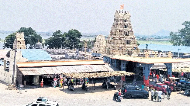 శింగరకొండలో రాజగోపురాల పునఃనిర్మాణానికి అనుమతి