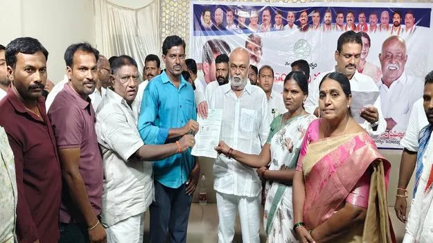 వైద్య ఖర్చులకు ఎవరూ ఇబ్బంది పడొద్దు