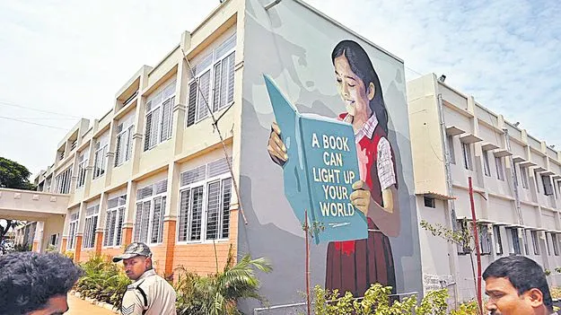 మొదటి ‘తెలంగాణ పబ్లిక్‌ స్కూల్‌’ సిద్ధం