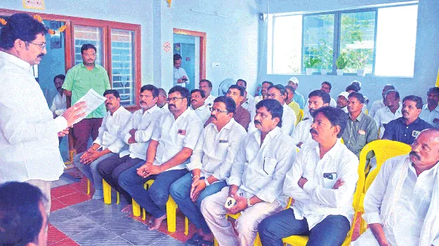విజయోత్సవ సభకు తరలివెళ్లాలి