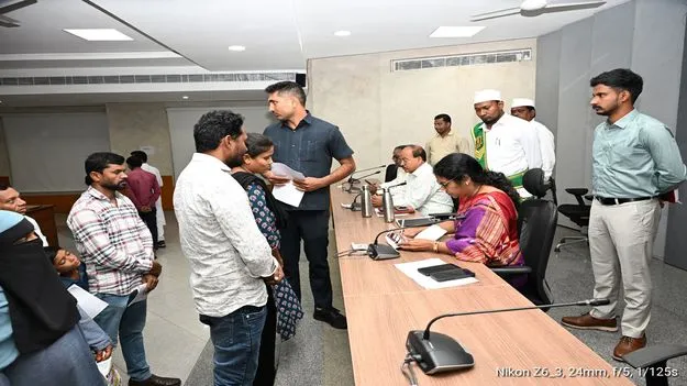Kumram Bheem Asifabad:   ప్రజావాణి దరఖాస్తులను త్వరగా పరిష్కరించాలి