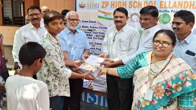Karimnagar: ప్రభుత్వ పాఠశాలల్లోనే నాణ్యమైన విద్య