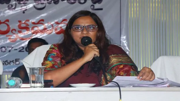 Karimnagar:  ఆదర్శ గ్రామాలుగా తీర్చిదిద్దాలి 