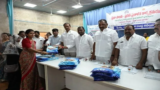 Karimnagar:   మహిళా సాధికారత లక్ష్యంగా సంక్షేమ పథకాలు