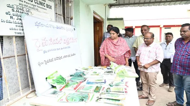  Kumram Bheem Asifabad:  ఇంకుడుగుంతల నిర్మాణంలో మహిళా సంఘాలను భాగస్వాములను చేయాలి