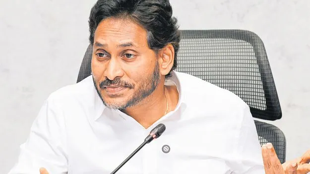 నా దారి మావిగన్‌! అమరావతి నిర్మాణం సాధ్యం కాదు