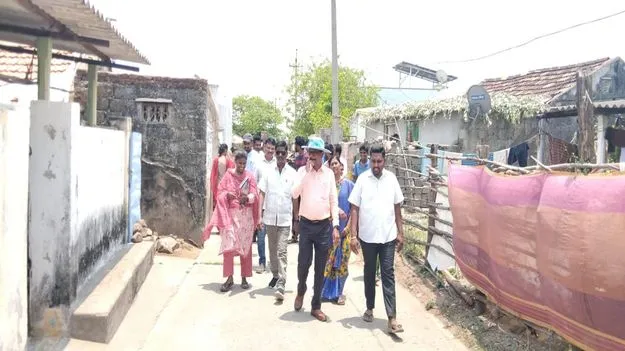 అభివృద్ధి పనులను వేగంగా పూర్తి చేయాలి 