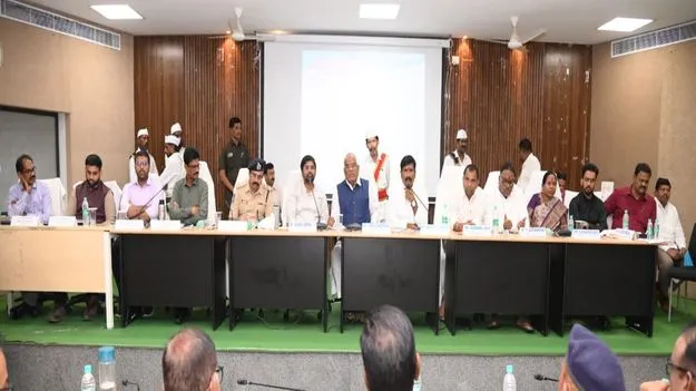 ఎస్సీ, ఎస్టీల సంక్షేమానికి ప్రత్యేక ప్రణాళిక అమలు చేయాలి 