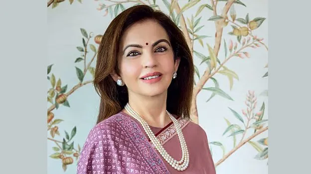 అత్యంత శక్తిమంతమైన మహిళ నీతా అంబానీ
