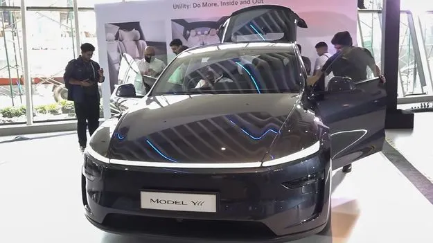 టెస్లా కొత్త కారు వైఎల్‌