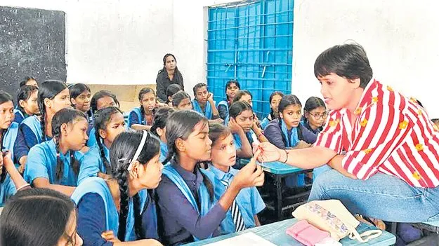 అపోహలు తొలగించి సాధికారత వైపు