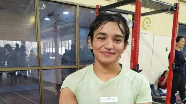 హన్సిక, నేహాకు కాంస్యాలు