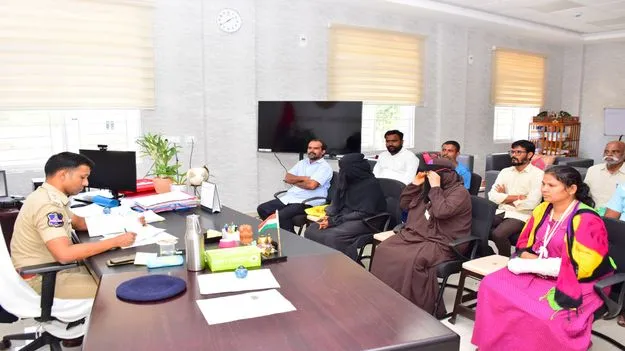 బాధితులకు సత్వర న్యాయం అందించాలి
