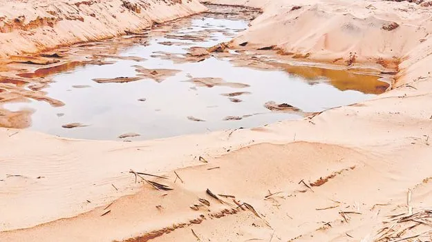 ఆపినట్లే ఆపి..మళ్లీ మొదలెట్టారు!