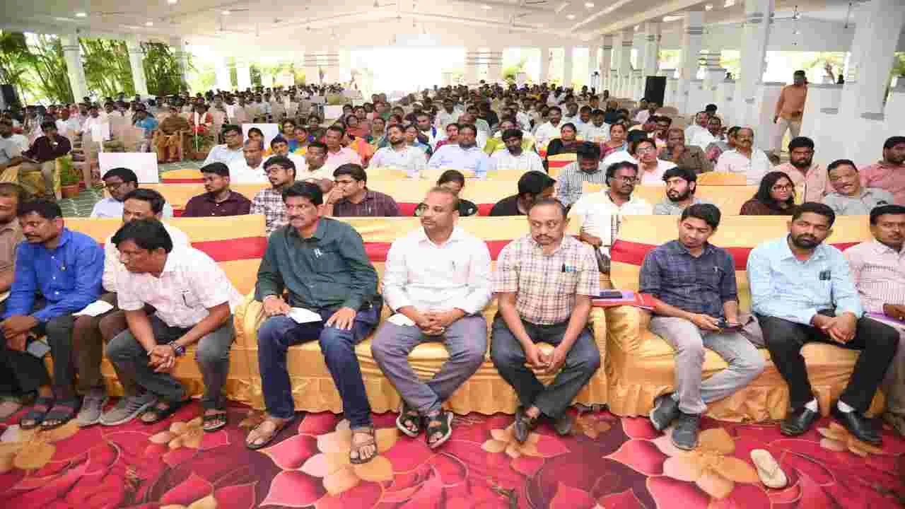 గ్రామాల అభివృద్ధికి ప్రణాళికతో కృషి చేయాలి