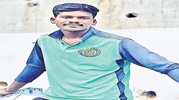 ద్విచక్రవాహనాలు ఢీ : యువకుడి మృతి