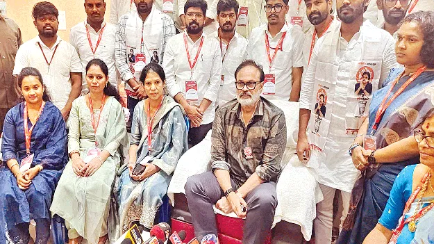 జగన్‌ రాజకీయాలకు పనికిరారు