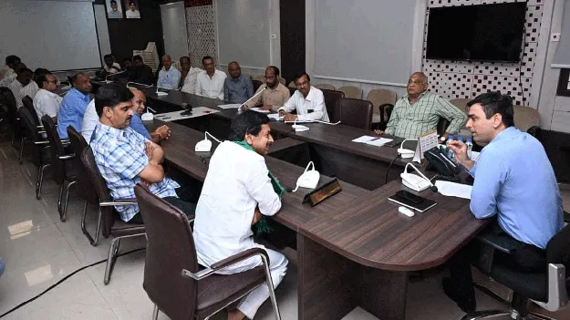  తోతాపురి కొనుగోలు చేస్తాం : కలెక్టర్‌