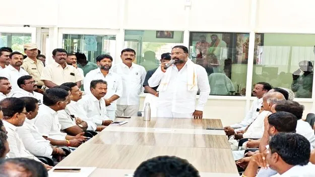 నియోజకవర్గ అభివృద్ధికి కృషి