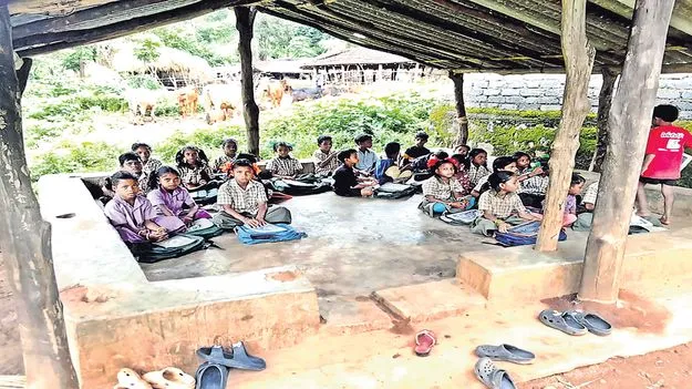 బడి తెరుచుకునేదెన్నడో?