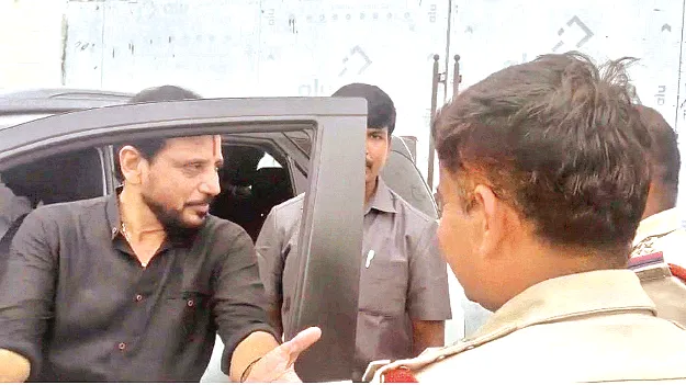 దువ్వాడ పరార్‌