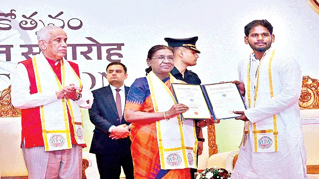  Tribal University Convocation: A Grand function ఘనం.. గిరిజన వర్సిటీ స్నాతకోత్సవం