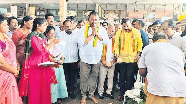 ఎలక్ట్రిక్‌ చార్జింగ్‌ స్టేషన్‌కు శ్రీకారం