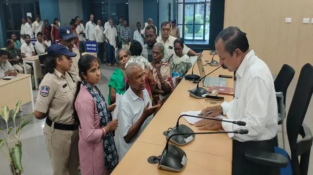 ప్రజావాణి అర్జీలపై వెంటనే పరిష్కరించాలి