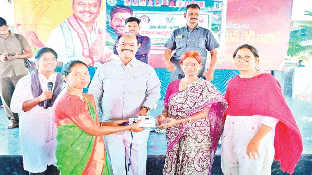 అంగన్‌వాడీ కార్యక్రమాలన్నీ అప్‌లోడ్‌ చేయాలి