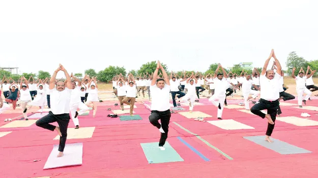 యోగా సంస్కృతి పెరిగితే నేరాలు తగ్గుముఖం 
