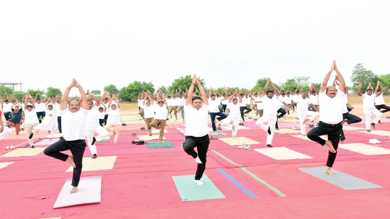 యోగా సంస్కృతి పెరిగితే నేరాలు తగ్గుముఖం