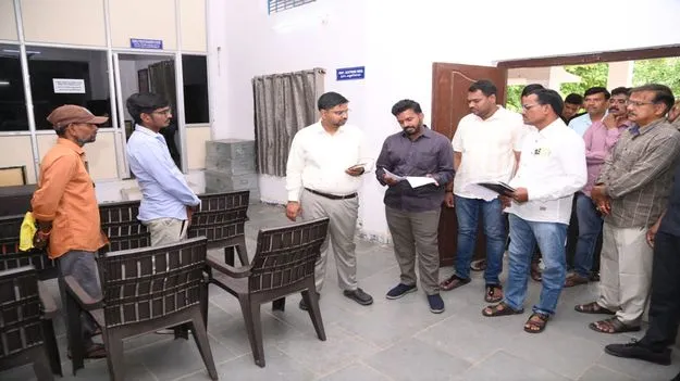 అభివృద్ధి పనులను వేగవంతంగా పూర్తి చేయాలి 