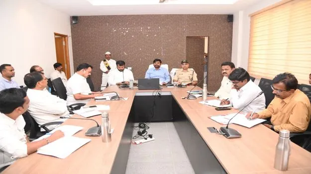 పనులను వేగవంతం చేయాలి 