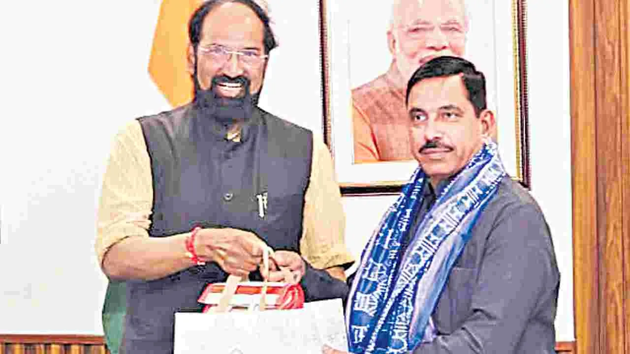 ధాన్యం సేకరణ లక్ష్యాన్ని పెంచాలి