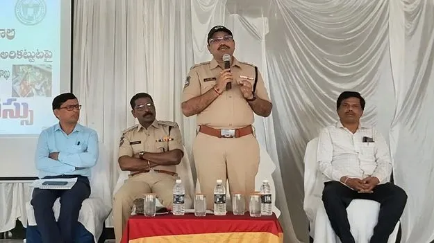 Mancherial:  నకిలీ విత్తనాలు విక్రయిస్తే కఠిన చర్యలు 