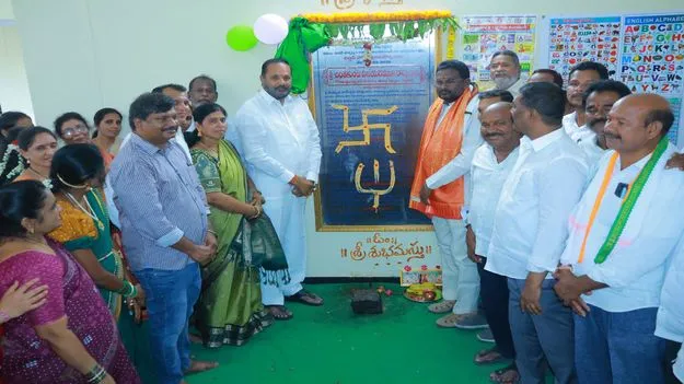  Peddapalli:  అనాథ పిల్లలను అక్కున చేర్చుకోండి