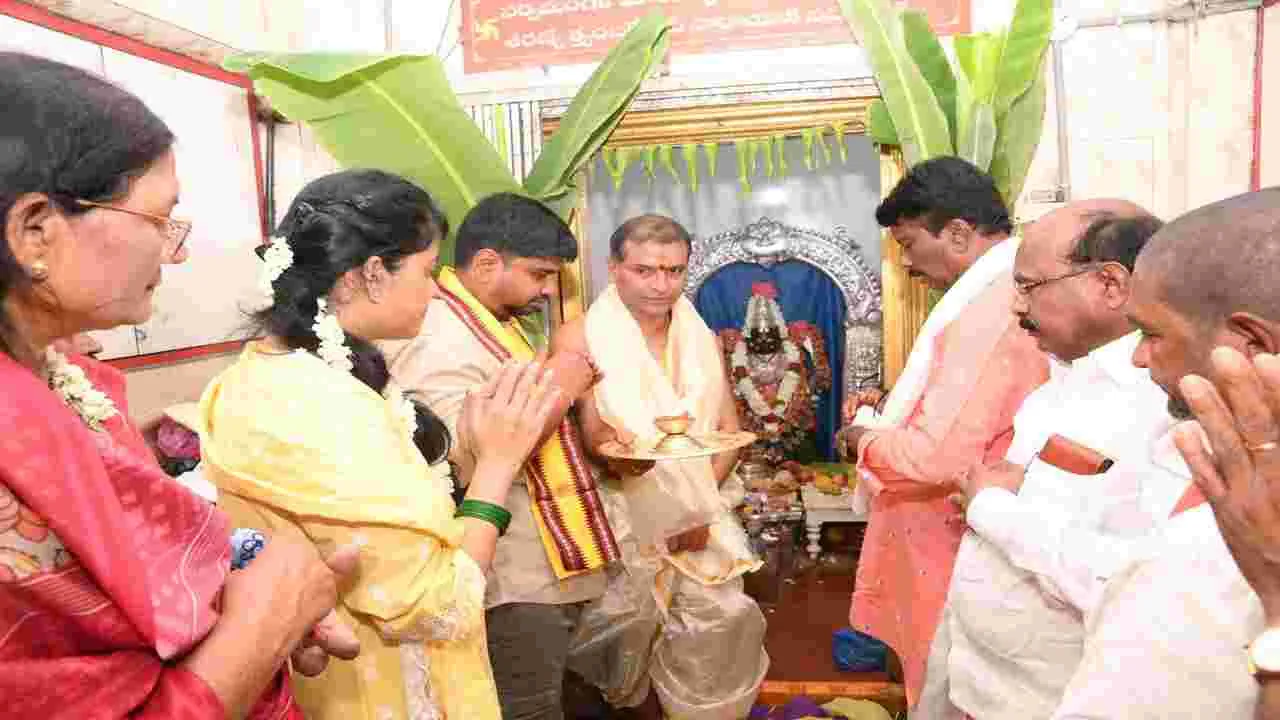 ప్రతీ ఒక్కరు ఆధ్యాత్మిక వాతావరణంలో గడపాలి