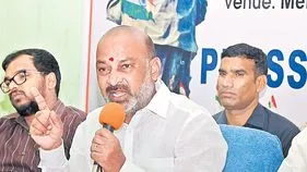 కాంగ్రెస్‌ రాజకీయ వేదికపై ఎన్‌డీఎస్‌ఏ చైర్మన్‌!