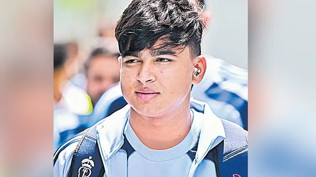 వైభవ్‌ను ఎక్కడ ఆడించాలి?