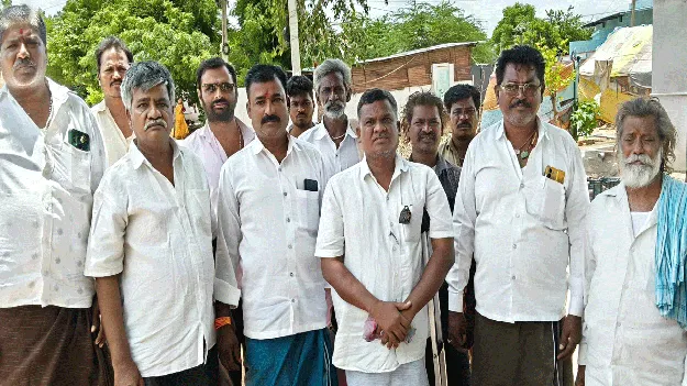 స్థానిక ఎన్నికలను బహిష్కరిస్తాం