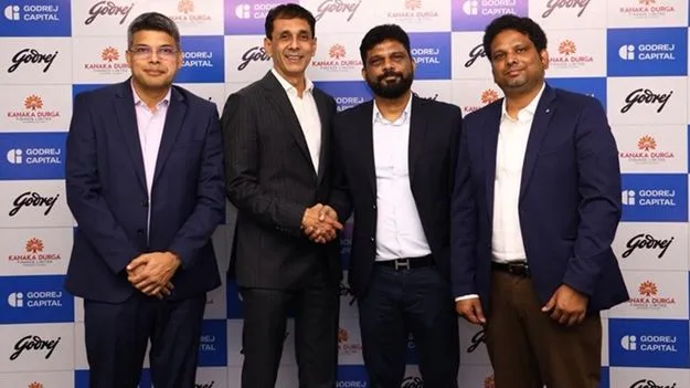 గోద్రేజ్‌ క్యాపిటల్‌ గూటికి