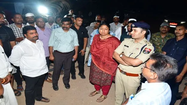 యుద్ధ ప్రాతిపాదికన ధాన్యం తరలింపు