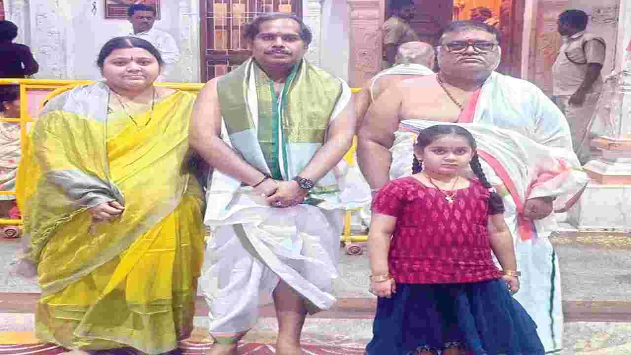రాఘవేంద్రుని సన్నిధిలో ప్రధాన న్యాయాధికారి
