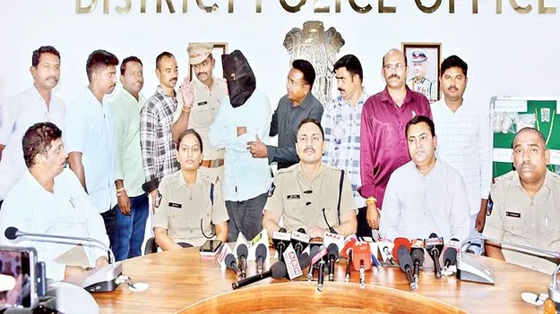    జల్సాల కోసం చోరీలు 