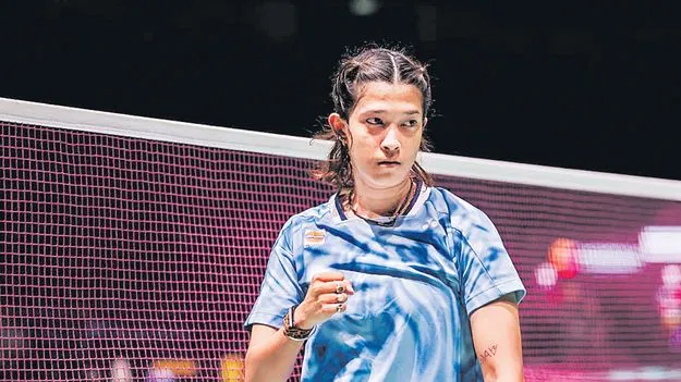 క్వార్టర్స్‌లో అస్మిత